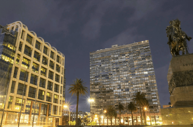 Agesic - Torre Ejecutiva - Plaza Independencia